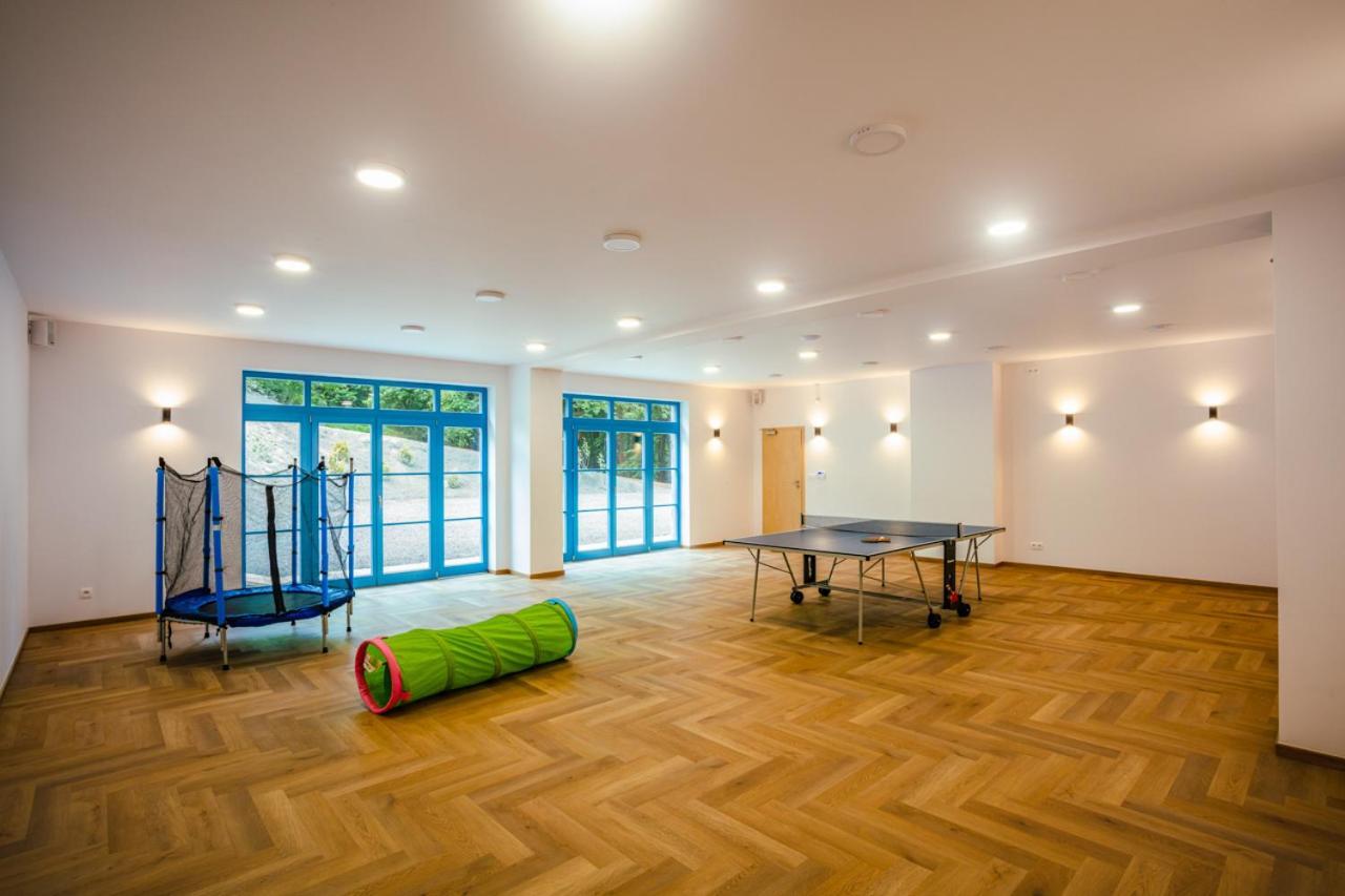 Hotel Edvard Frenštát pod Radhoštěm Bagian luar foto