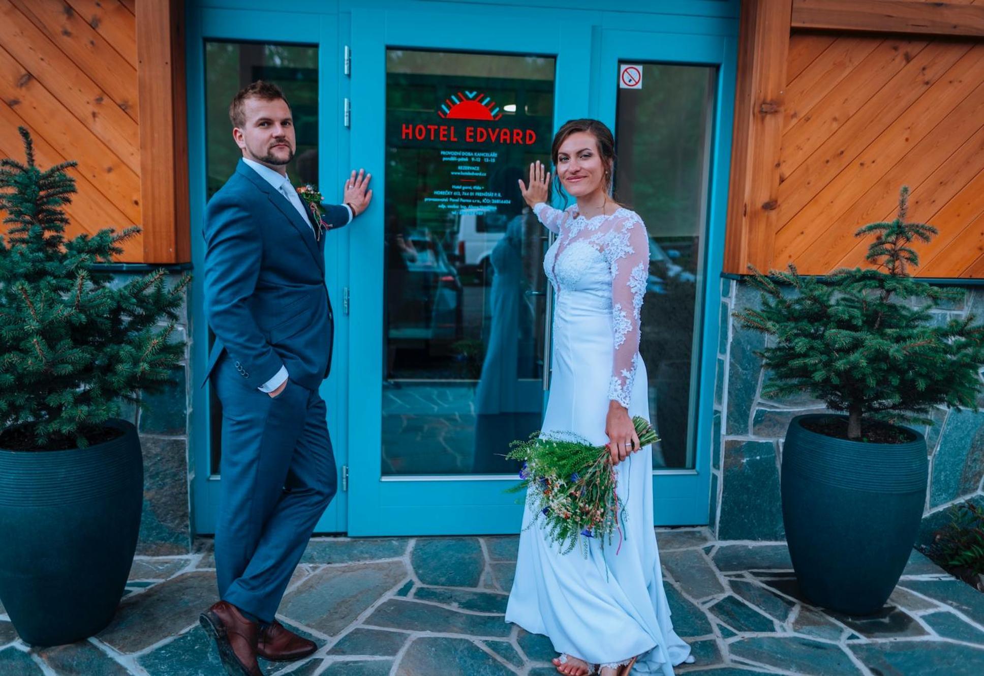 Hotel Edvard Frenštát pod Radhoštěm Bagian luar foto