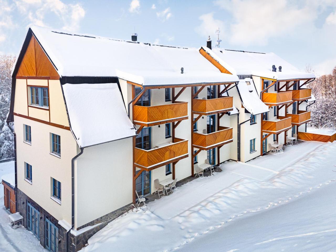 Hotel Edvard Frenštát pod Radhoštěm Bagian luar foto